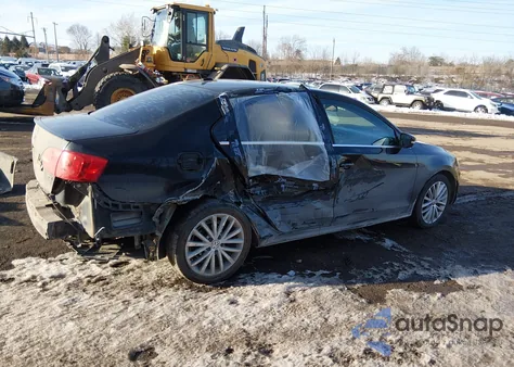 2014 Volkswagen Jetta 2.0L Tdi from USA, damaged, VIN 3VWLL7AJ6EM331915
